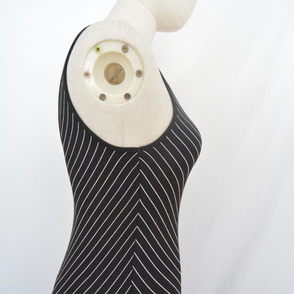 NWOT J.O. & Co beach dress in size Small - Picture 11 of 12